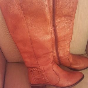 Ladies heeled boots